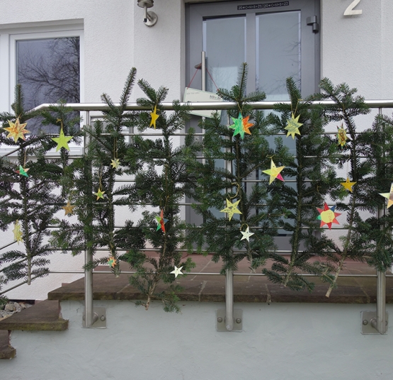 Adventsfenster der Bücherei
