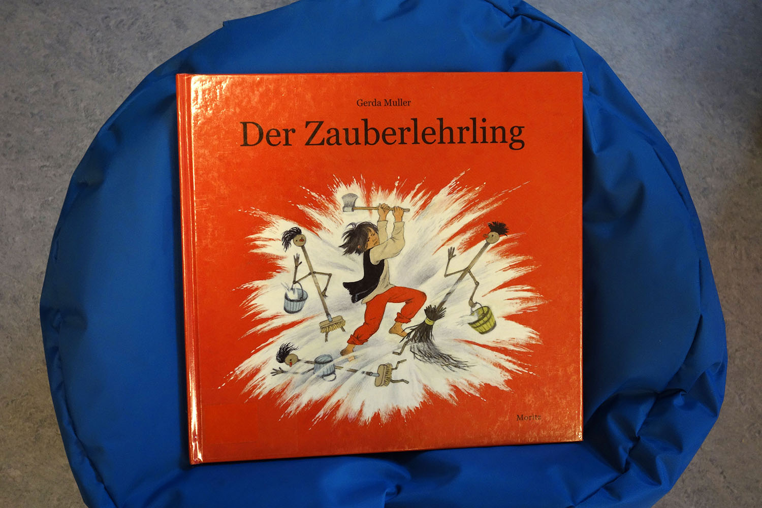 „Mit dem Zauberlehrling durch die Bücherei“