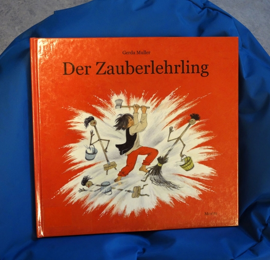 „Mit dem Zauberlehrling durch die Bücherei“